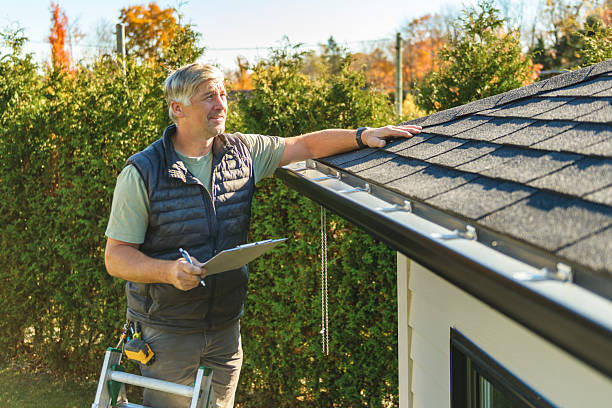 Professional Roofing technician working in Wynne, AR